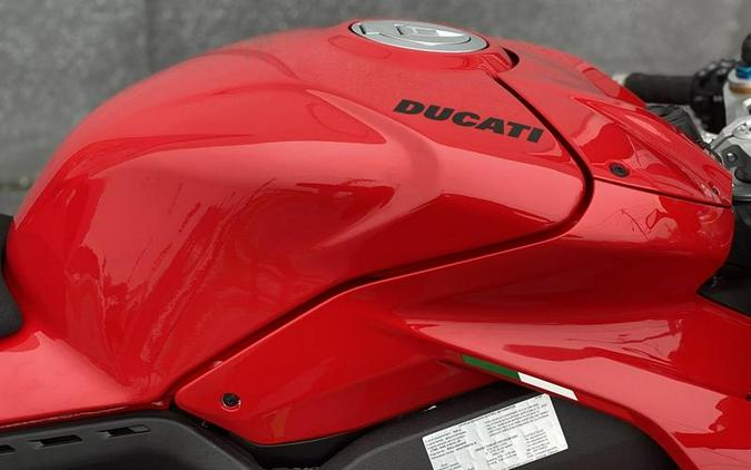 2024 Ducati Panigale V4 S Red