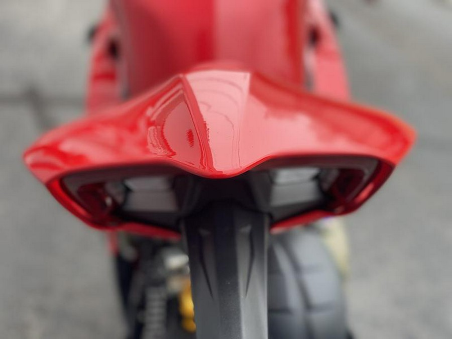 2024 Ducati Panigale V4 S Red