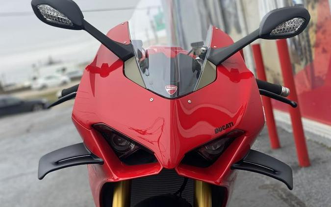 2024 Ducati Panigale V4 S Red