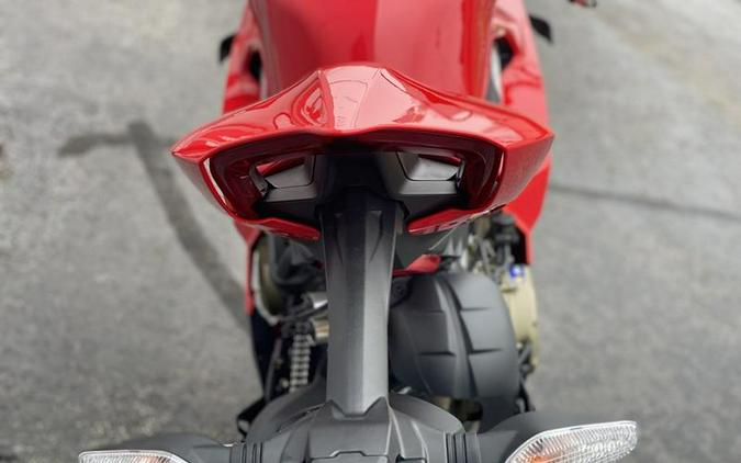 2024 Ducati Panigale V4 S Red