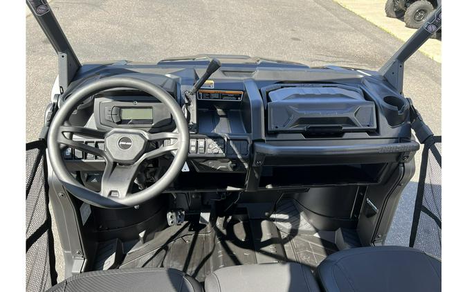 2024 Can-Am Defender XT HD10