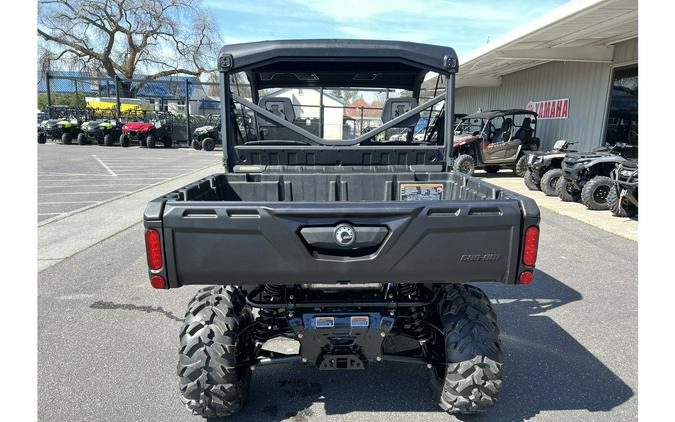 2024 Can-Am Defender XT HD10