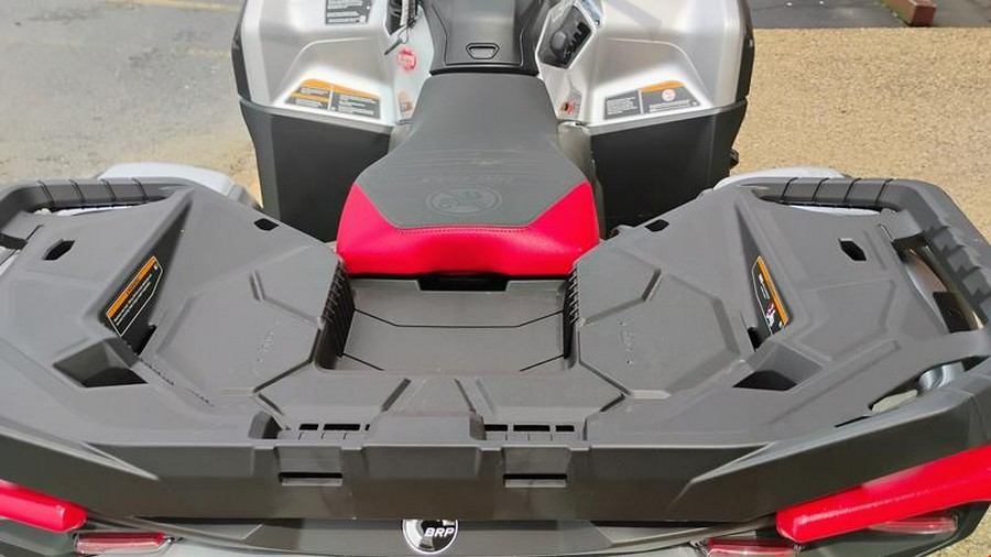 2025 Can-Am® Outlander X mr 1000R Hyper Silver & Legion Red