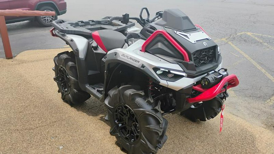 2025 Can-Am® Outlander X mr 1000R Hyper Silver & Legion Red