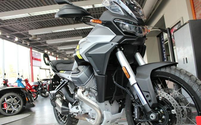 2025 Moto Guzzi Stelvio