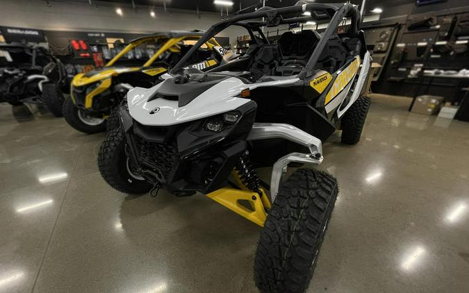 2024 Can-Am® Maverick R 999T DCT