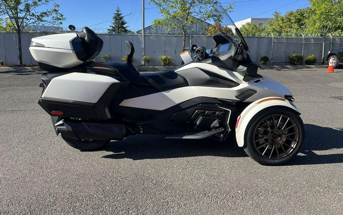 2024 Can-Am Spyder RT Sea-to-Sky