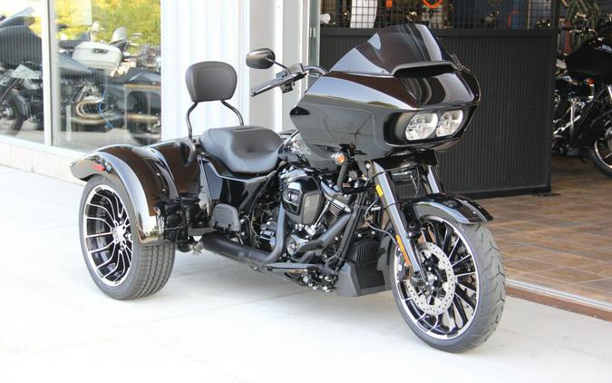 2024 Harley-Davidson Road Glide 3 Vivid Black - Black Finish