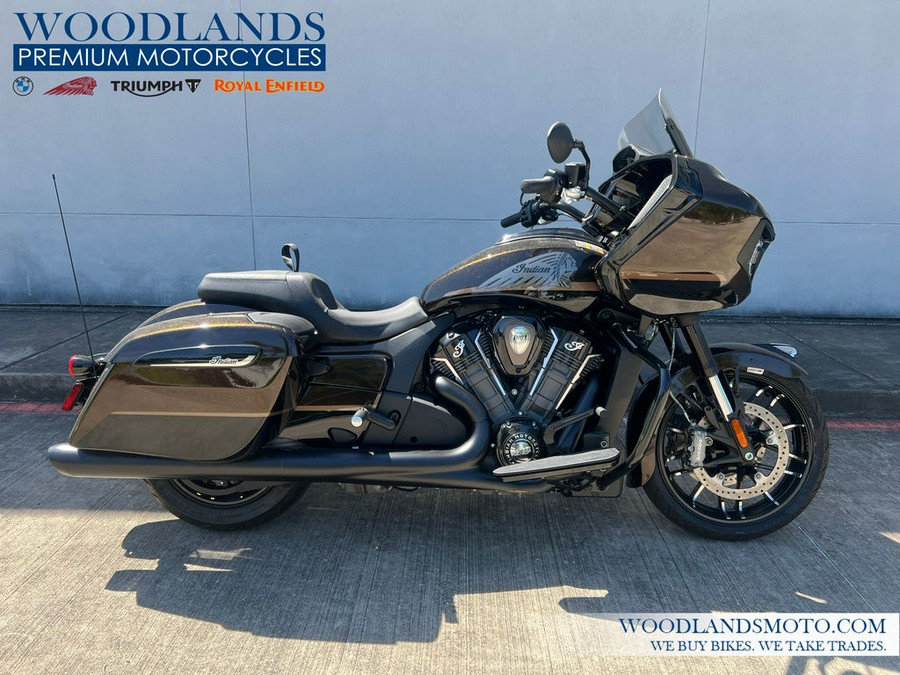 2024 Indian Motorcycle® Challenger® Dark Horse® Icon Smoky Quartz Metallic Pearl/Black Metallic