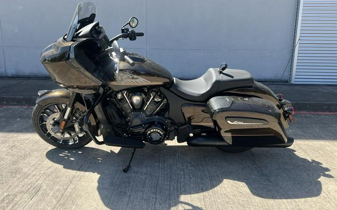 2024 Indian Motorcycle® Challenger® Dark Horse® Icon Smoky Quartz Metallic Pearl/Black Metallic