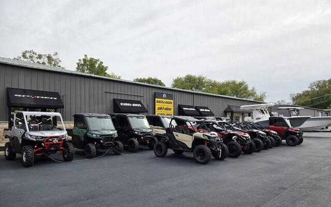 2025 Can-Am Defender
