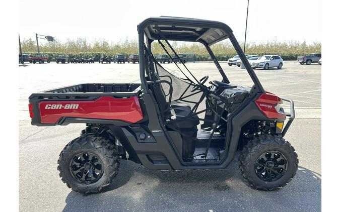 2024 Can-Am Defender XT HD9