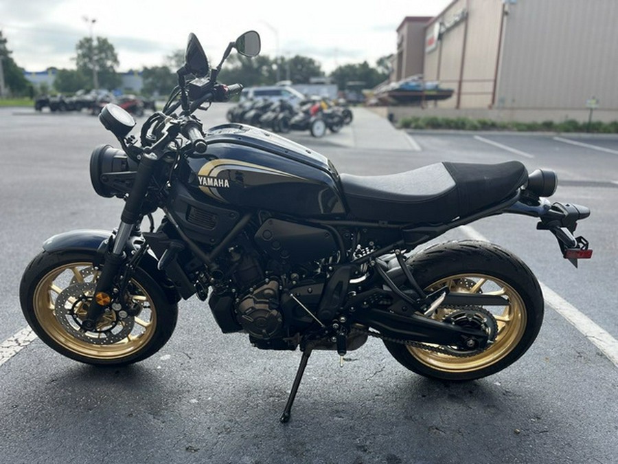 2025 Yamaha XSR 700