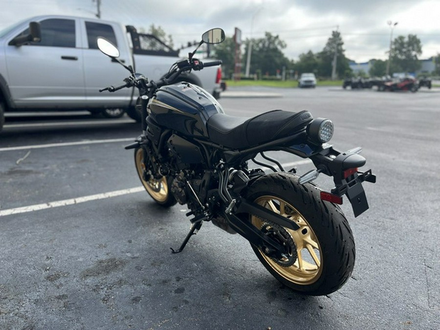2025 Yamaha XSR 700