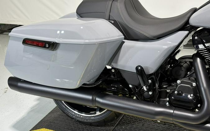 2026 Harley-Davidson® Road Glide® Dark Billiard Gray - Black