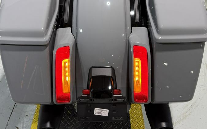 2026 Harley-Davidson® Road Glide® Dark Billiard Gray - Black