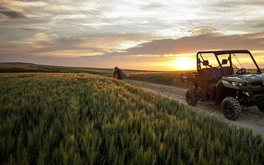 2017 Can-Am Defender MAX XT HD8
