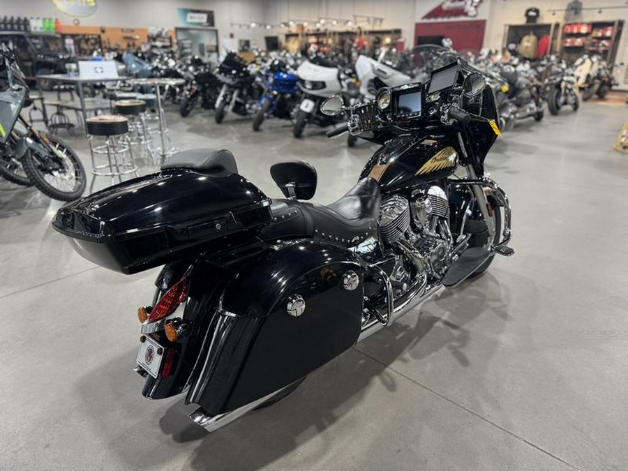 2019 Indian Motorcycle® Chieftain® Classic Thunder Black