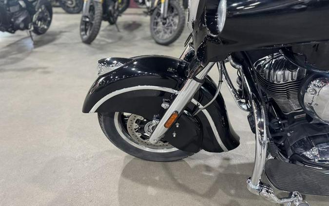 2019 Indian Motorcycle® Chieftain® Classic Thunder Black