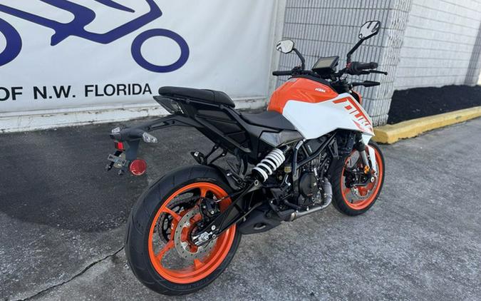 2024 KTM 250 Duke