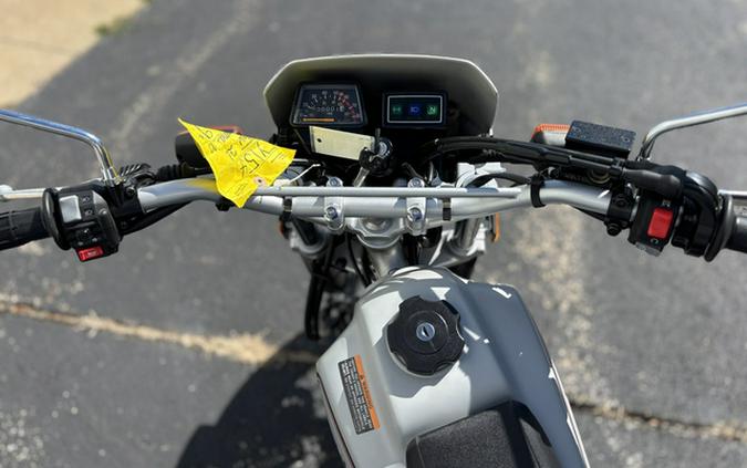 2027 Yamaha TW 200