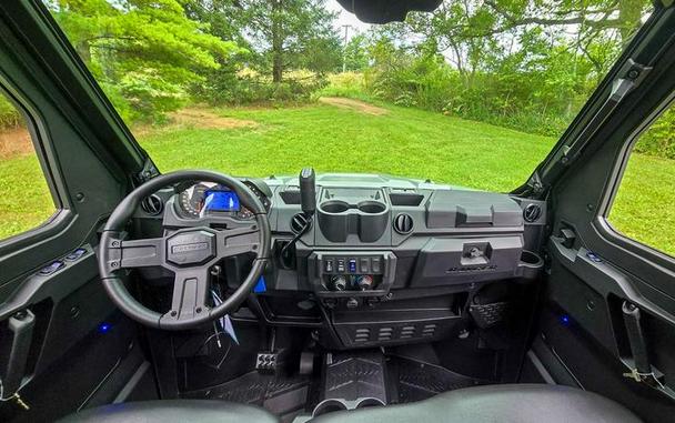 2027 Polaris® Ranger Crew XP 1000 Cab