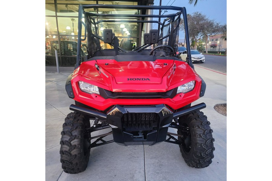 2023 Honda Pioneer 1000-6 Deluxe Crew