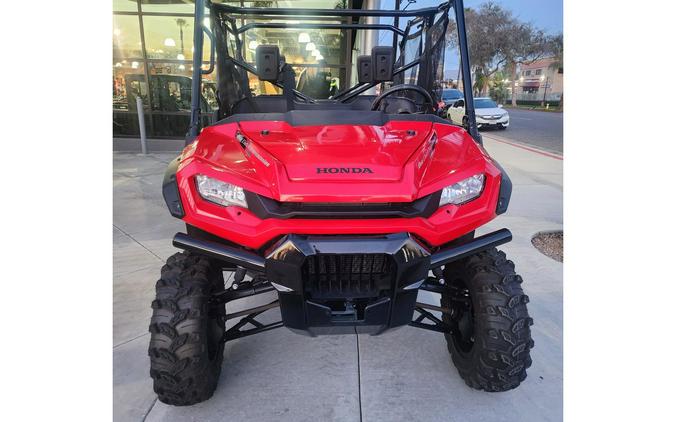 2023 Honda Pioneer 1000-6 Deluxe Crew