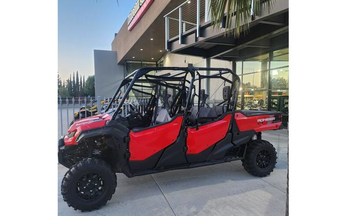 2023 Honda Pioneer 1000-6 Deluxe Crew