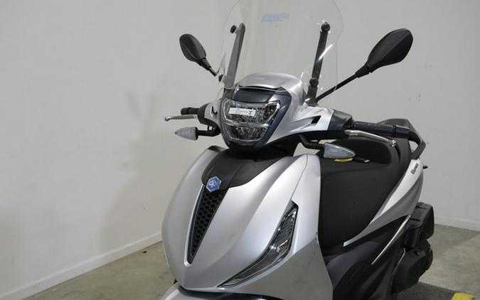 2022 Piaggio BV 400 S