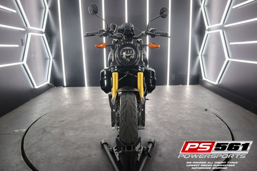2023 Indian FTR R Carbon
