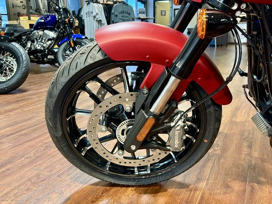 2025 Indian Motorcycle® Sport Chief RT Sunset Red Smoke