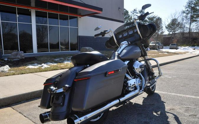 2016 Harley-Davidson® FLHXS - Street Glide® Special