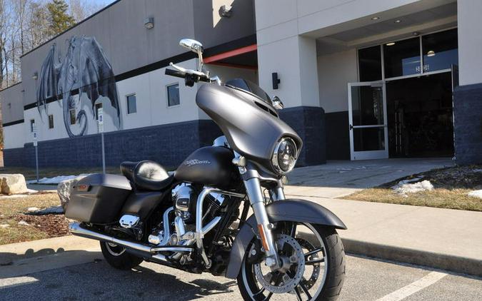 2016 Harley-Davidson® FLHXS - Street Glide® Special