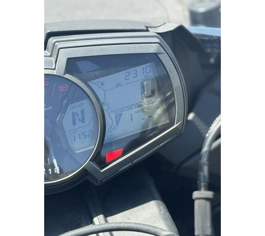 2022 Kawasaki Ninja® ZX™-6R Metallic Matte Twilight Blue/Metallic Diablo Black