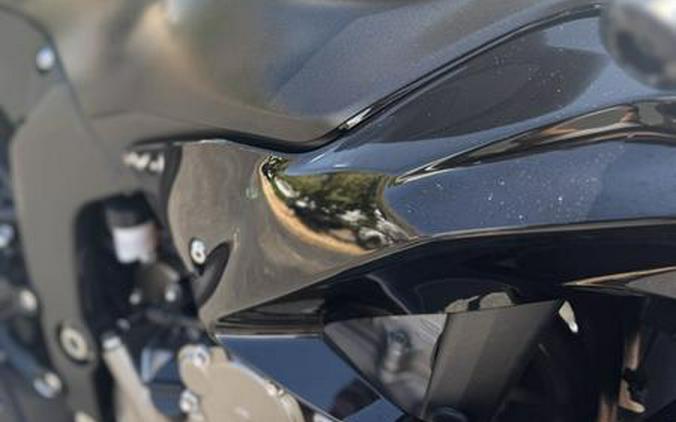 2022 Kawasaki Ninja® ZX™-6R Metallic Matte Twilight Blue/Metallic Diablo Black