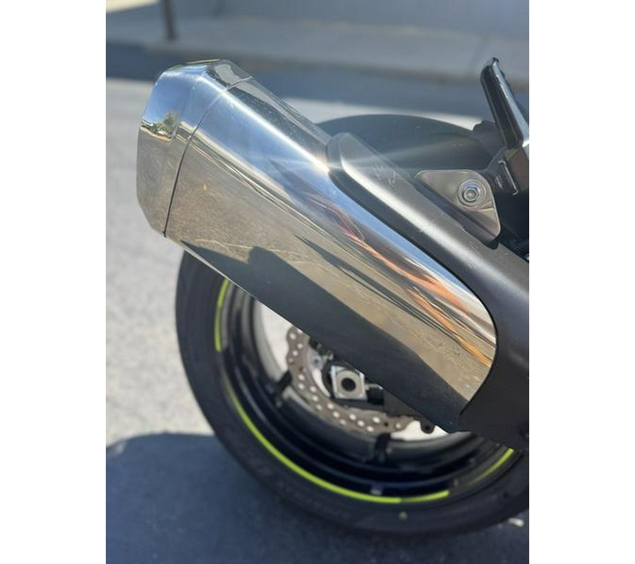 2022 Kawasaki Ninja® ZX™-6R Metallic Matte Twilight Blue/Metallic Diablo Black