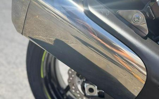 2022 Kawasaki Ninja® ZX™-6R Metallic Matte Twilight Blue/Metallic Diablo Black