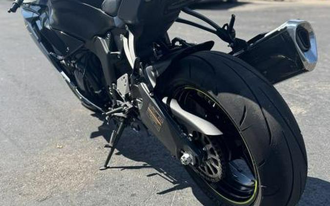 2022 Kawasaki Ninja® ZX™-6R Metallic Matte Twilight Blue/Metallic Diablo Black