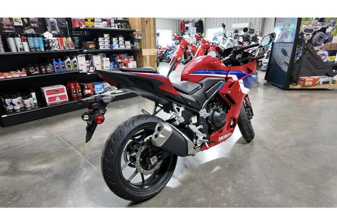 2025 CBR500R - Honda