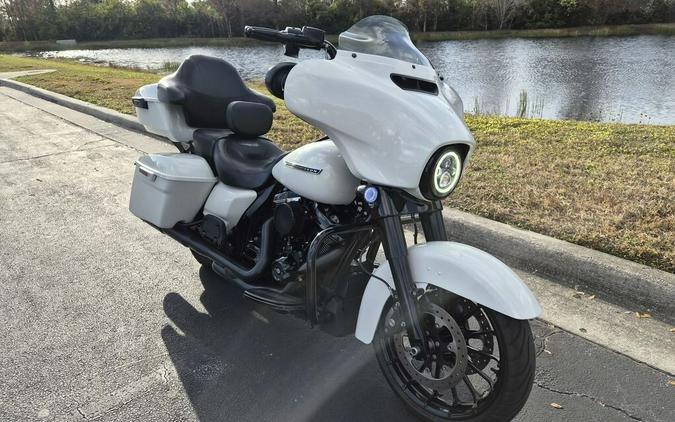 2018 Harley-Davidson Street Glide Special FLHXS