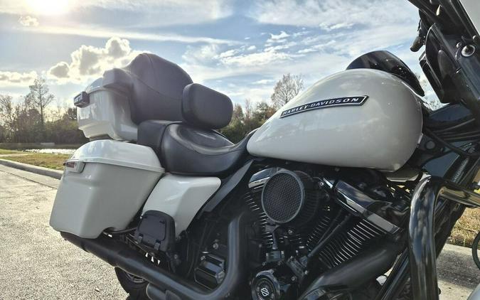 2018 Harley-Davidson Street Glide Special FLHXS