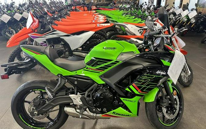 2024 Kawasaki Ninja® 650 KRT Edition ABS