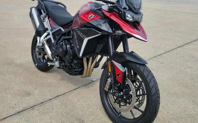 2024 Triumph Tiger 900 GT Carnival Red / Sapphire Black GT