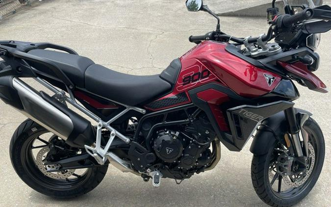 2024 Triumph Tiger 900 GT Carnival Red / Sapphire Black GT