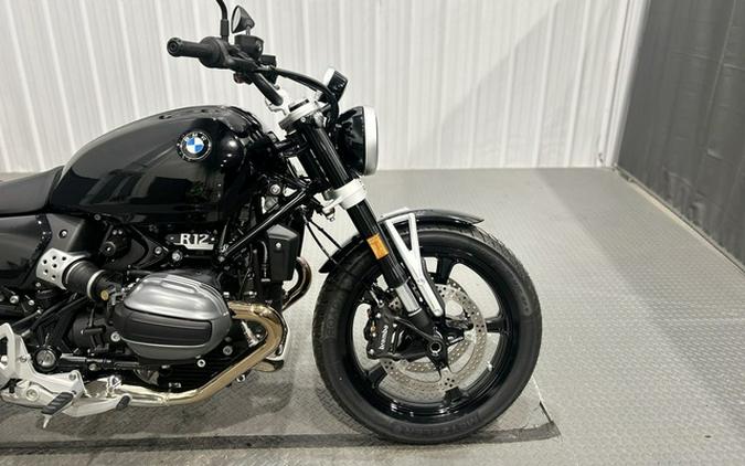 2024 BMW R12