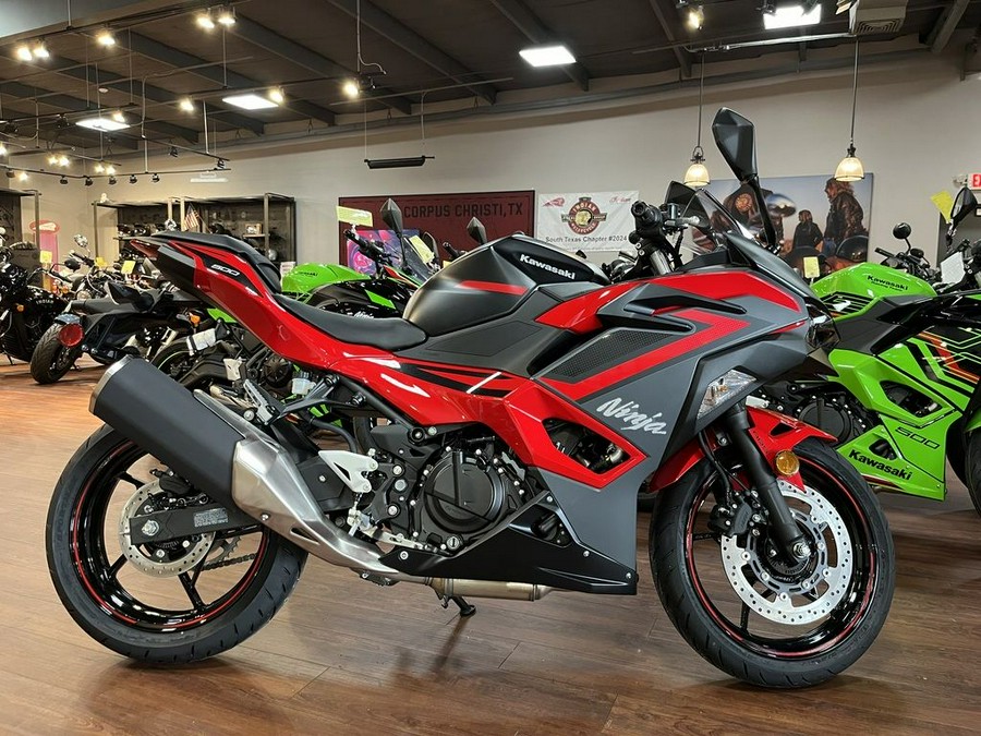 2024 Kawasaki Ninja® 500 ABS Passion Red/Metallic Flat Spark Black