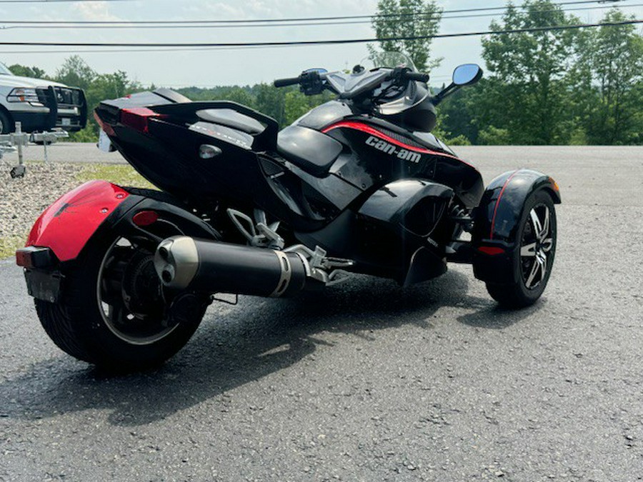 2012 Can-Am Spyder® RS - SE5