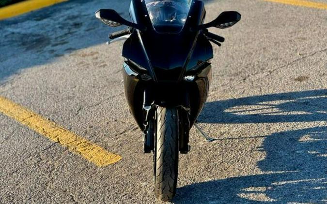 2023 Yamaha YZF-R1