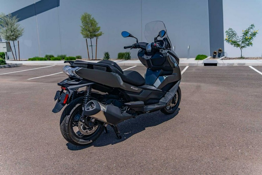 2023 BMW C 400 GT Triple Black